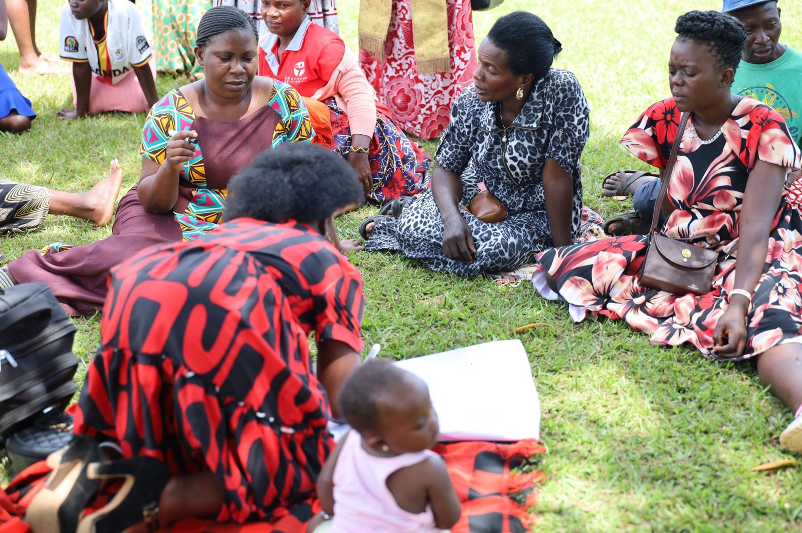 Teachers, parents and community discussing education solutions